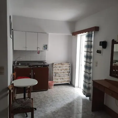 Roses Studios * Karpathos Town (Pigadia)